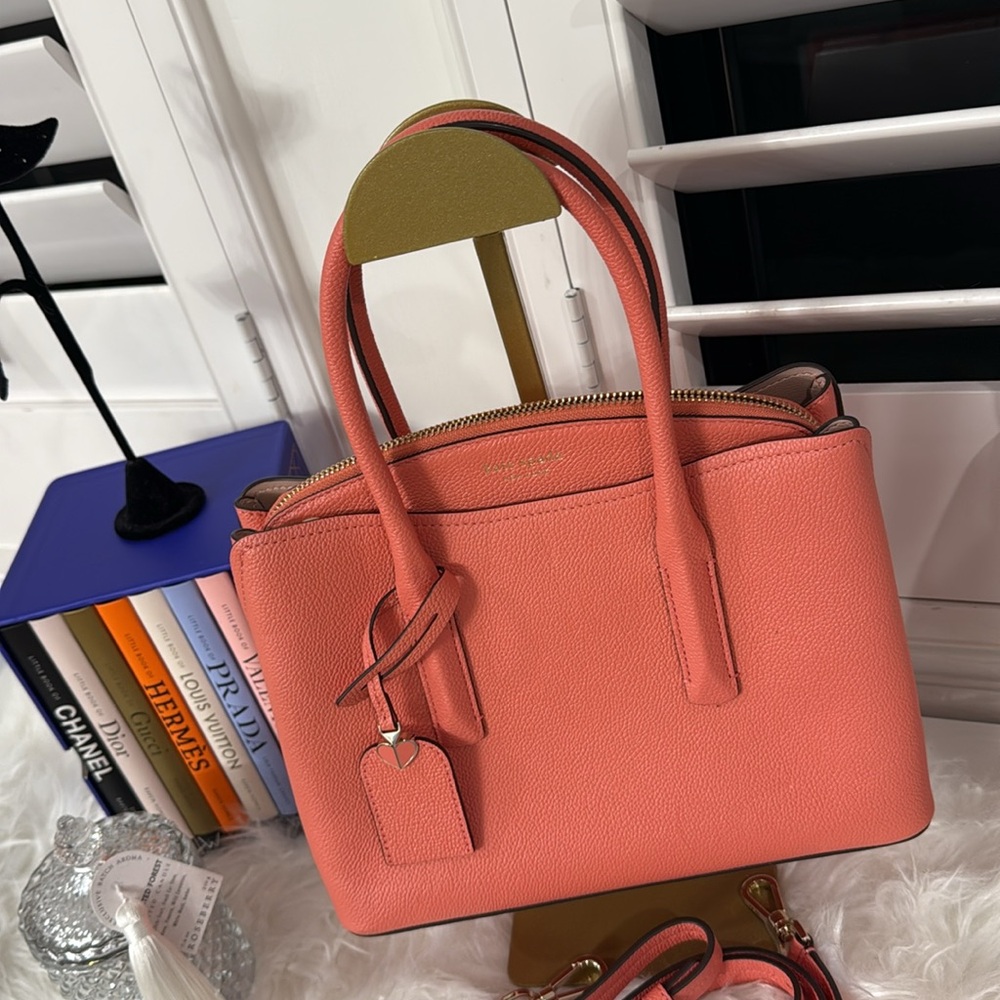 Kate Spade New York Multi-Compartment Leather Hand Bag - Picture 4 of 14
